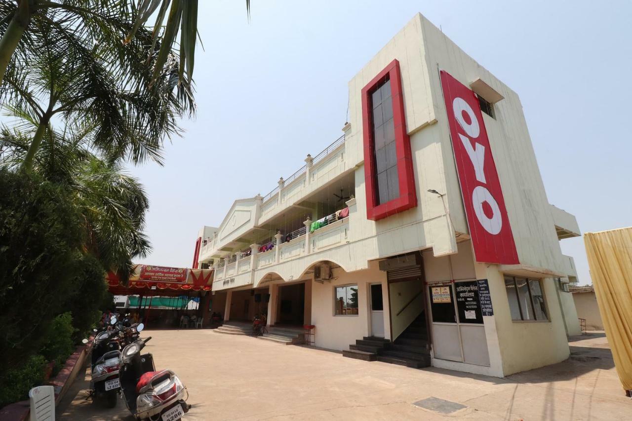 Oyo 31112 Hotel Abhinandan Palace Rāipur Exterior foto